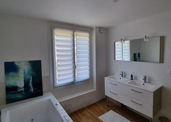 Maison Cosy Avec Balnéo&jardin Hébergement de vacances *